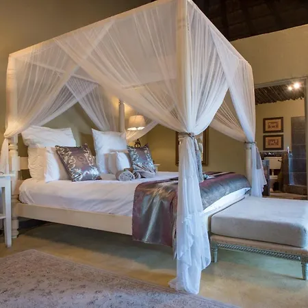 Kambaku Safari Lodge Timbavati Game Reserve Buitenkant foto
